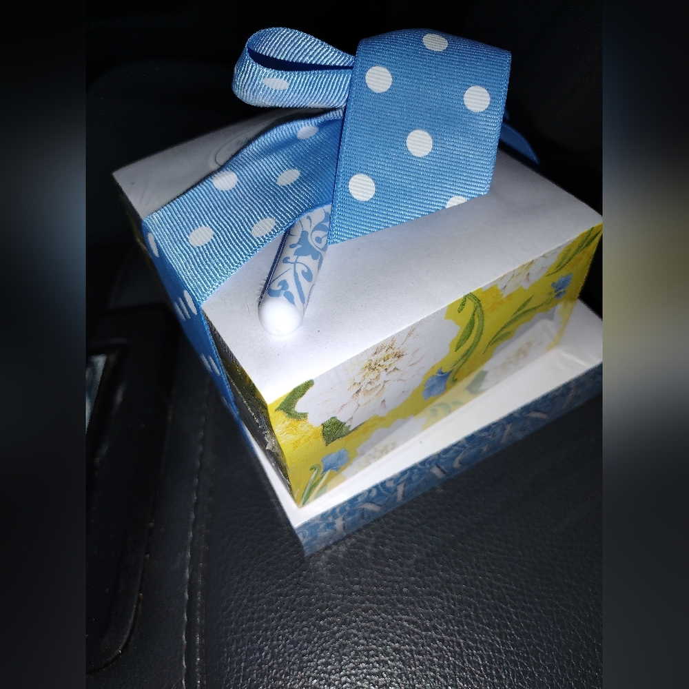 Lady Jayne Ltd Memo Stack with Pen.  "Imagine" Note Block and Note Pen